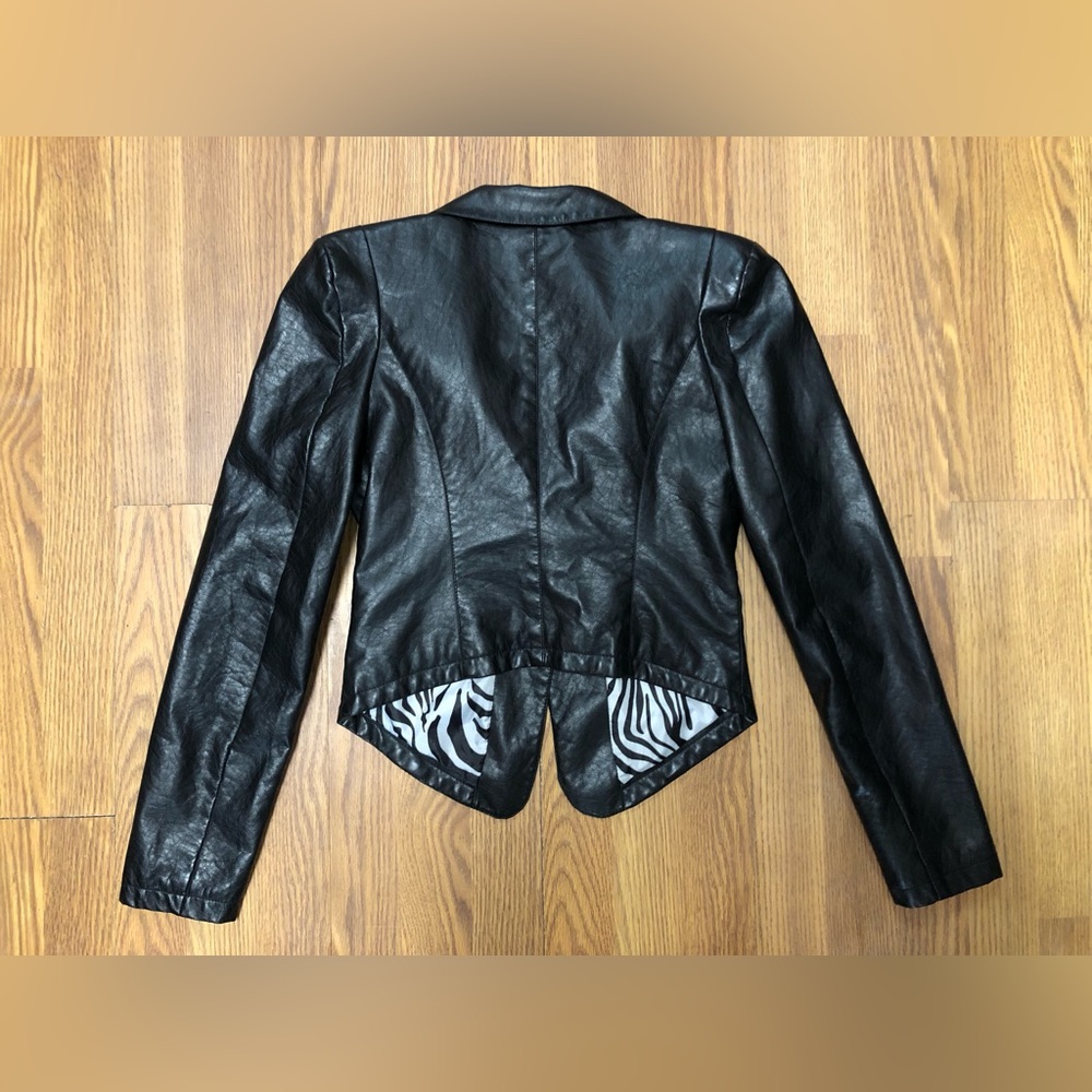 Jacket - image 4